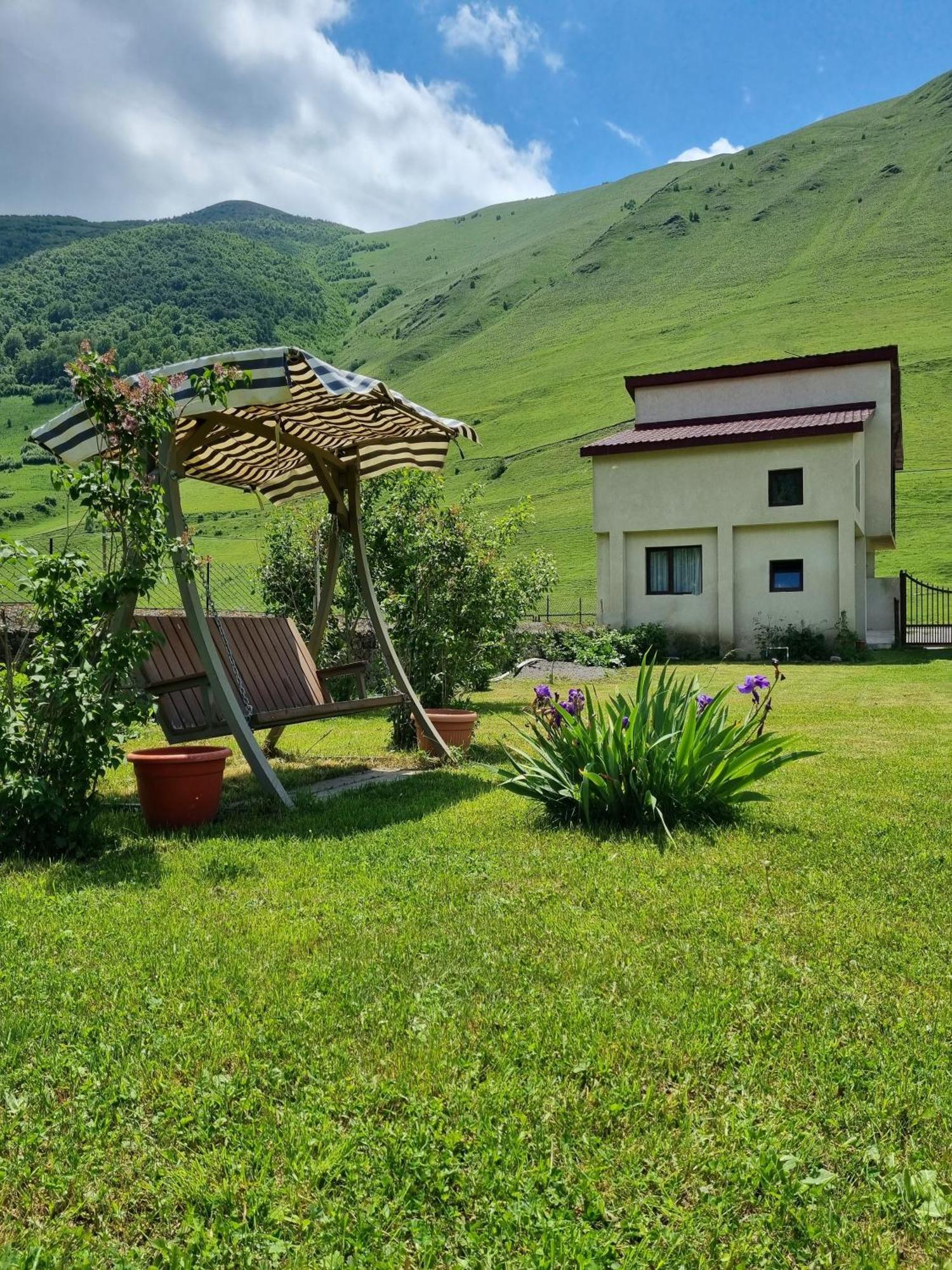 ---Allegria House--- Kazbegi Luaran gambar